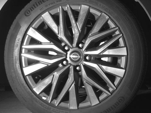 Used 2025 Nissan Altima 2.5 SV image 13