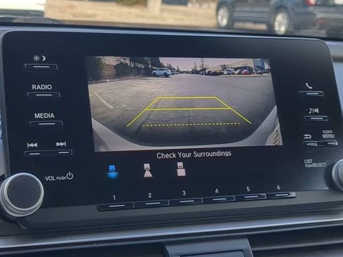 Used 2020 Honda Accord LX image 18