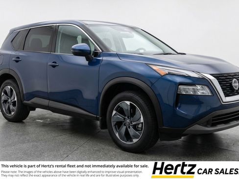 Used 2025 Nissan Rogue SV FWD image 1