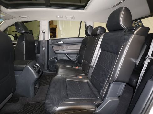 Used 2022 Volkswagen Atlas SE image 23