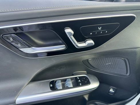 Used 2022 Mercedes-Benz C 300 Sedan image 5