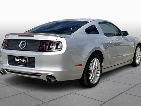 Used 2013 Ford Mustang GT image 12