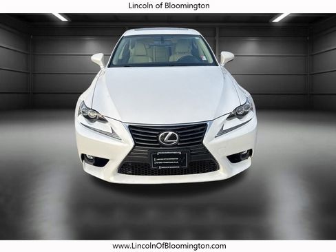 Used 2016 Lexus IS 300 AWD image 9