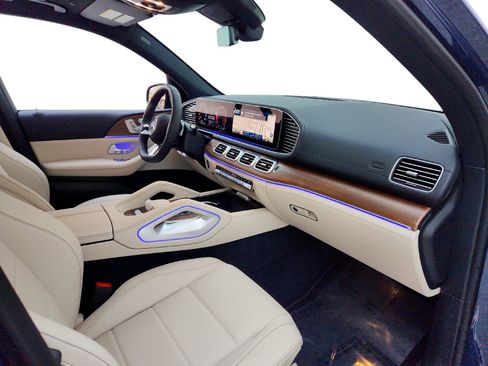 New 2026 Mercedes-Benz GLS 450 4MATIC image 19