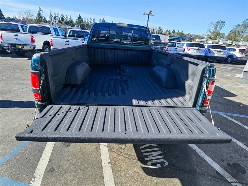 Used 1997 Dodge Ram 2500 Truck 4x4 Club Cab image 5