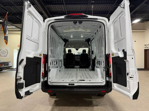 Used 2025 Ford Transit 250 148 Medium Roof RWD image 24