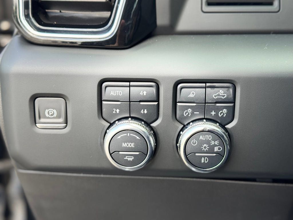 Used 2024 GMC Sierra 1500 Denali AWD/4WD image 20