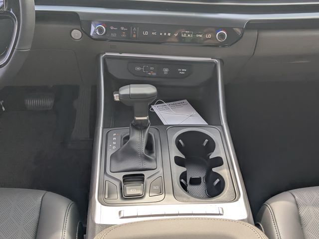 New 2027 Kia Carnival FWD image 20