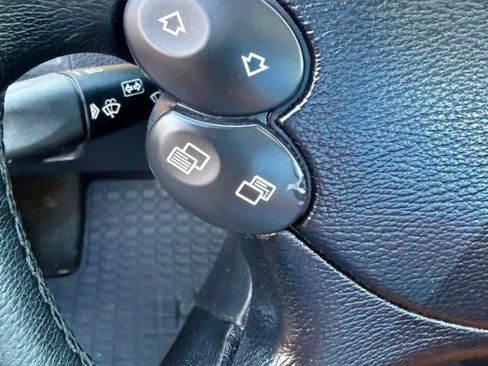 Used 2008 Mercedes-Benz E 350 4MATIC Sedan image 19