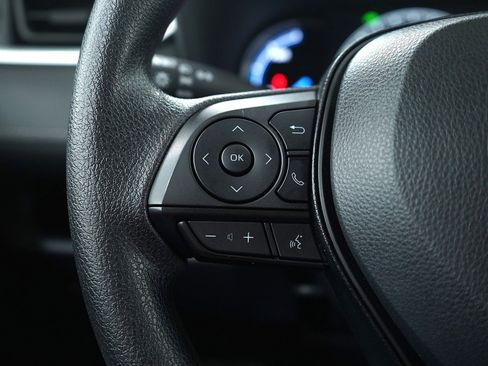 Used 2025 Toyota RAV4 XLE image 24