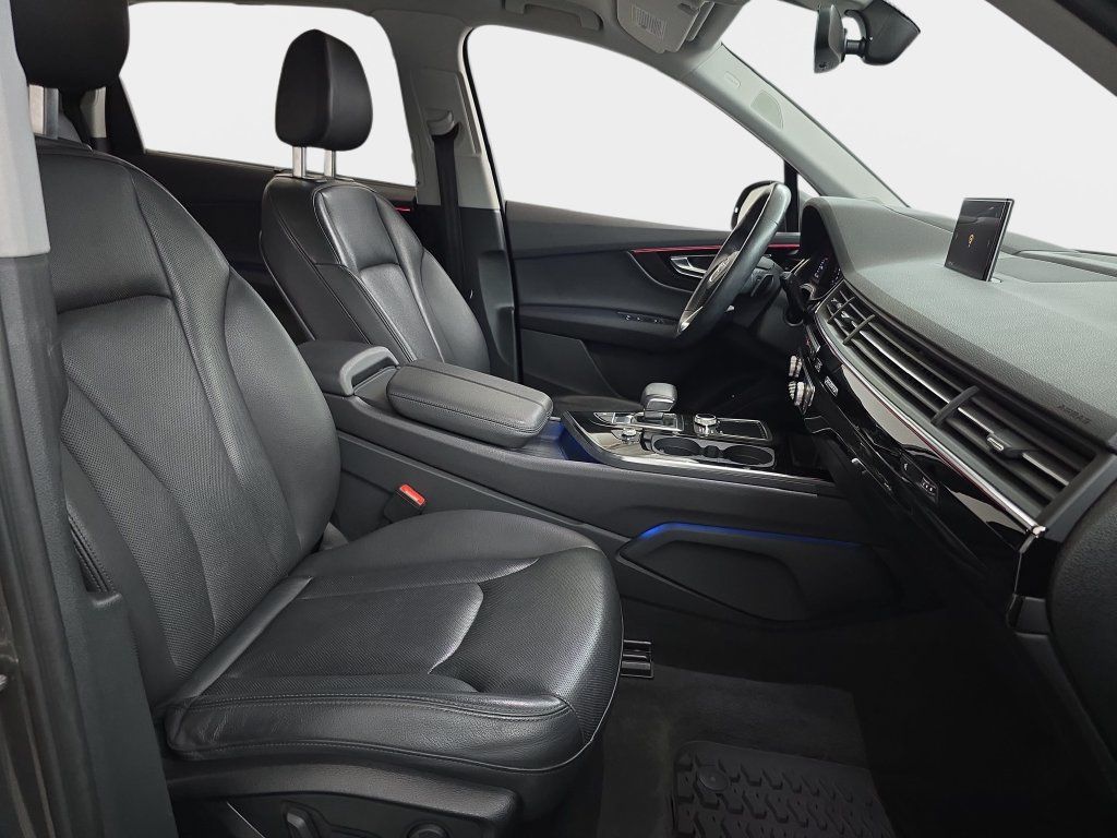 Used 2019 Audi Q7 3.0T Prestige AWD/4WD image 10