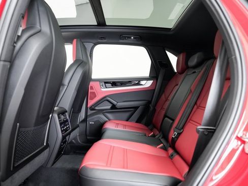 New 2025 Porsche Cayenne S image 26
