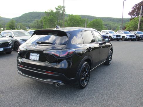 Certified 2024 Honda HR-V Sport image 5