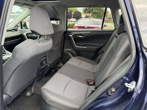 Used 2019 Toyota RAV4 XLE w/ Convenience Package AWD/4WD image 15