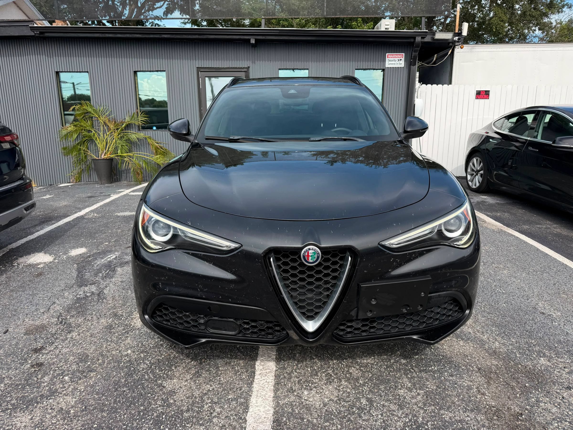 Used 2018 Alfa Romeo Stelvio Ti Sport AWD/4WD image 2