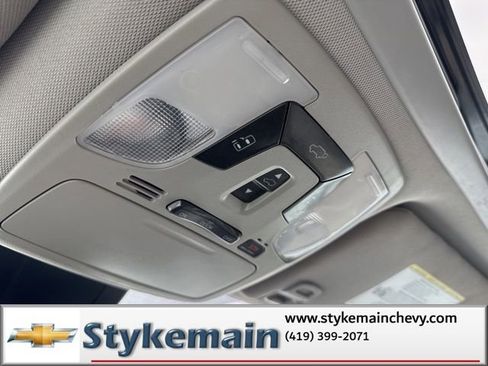 Used 2019 Toyota Sienna XLE w/ XLE Navigation Package image 35