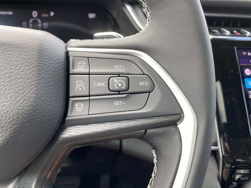 New 2026 Jeep Grand Cherokee L 4WD image 15