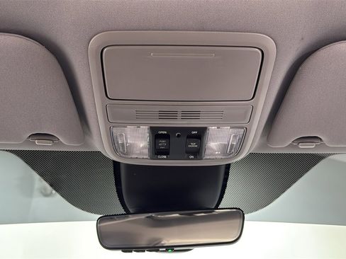 Used 2022 Honda Odyssey EX-L image 11