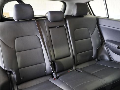 Used 2018 Kia Sportage EX image 33