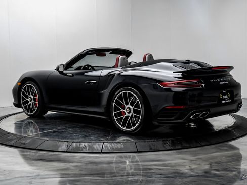 Used 2019 Porsche 911 Turbo image 11