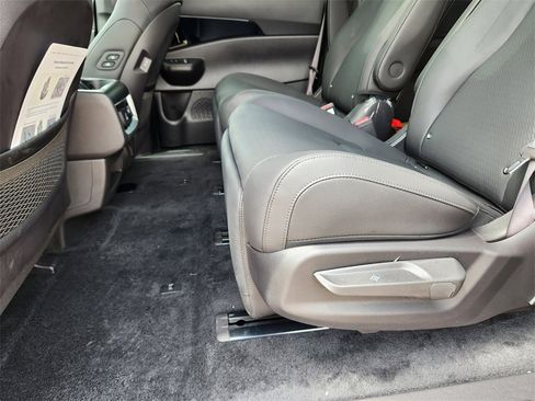 New 2026 Kia Carnival SX Prestige image 10