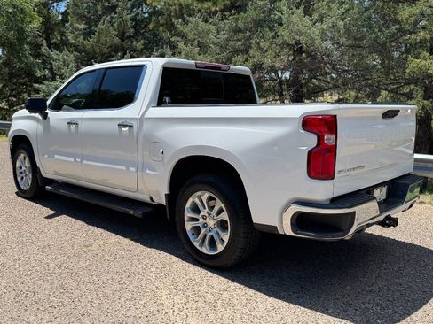 Used 2023 Chevrolet Silverado 1500 LTZ w/ LTZ Convenience Package II AWD/4WD image 8