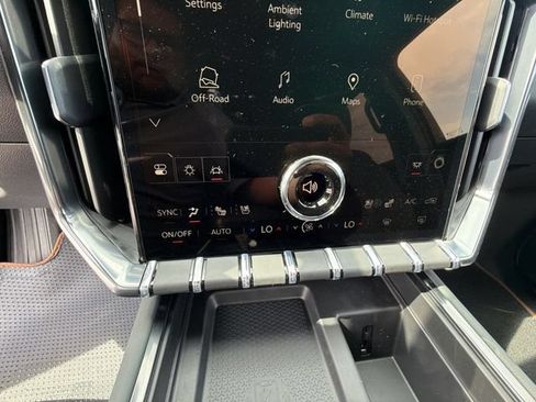 New 2026 GMC Acadia AT4 w/ Luxury Package AWD/4WD image 16