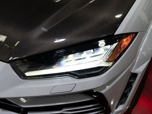 Used 2022 Lamborghini Urus image 29