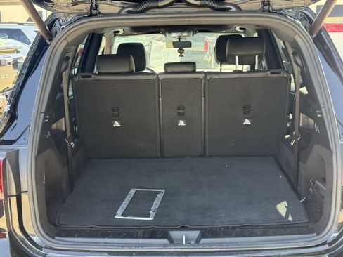Used 2021 Mercedes-Benz GLB 250 image 31