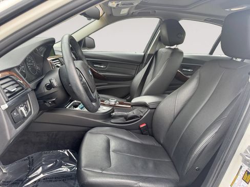 Used 2014 BMW 328i xDrive Sedan AWD/4WD image 9