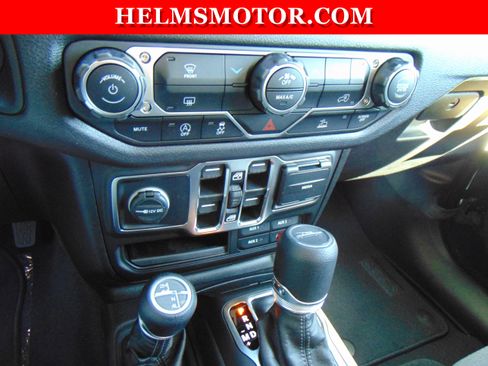 New 2025 Jeep Gladiator Sport image 22