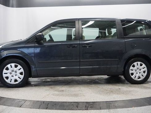 Used 2013 Dodge Grand Caravan American Value Package w/ UConnect Hands-Free Group image 3