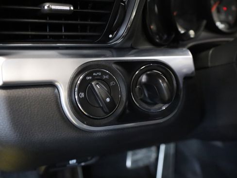Used 2013 Porsche 911 Carrera 4S image 18