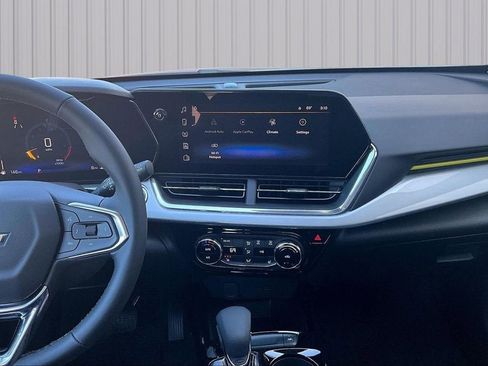 New 2026 Chevrolet Trax LT w/ Driver Confidence Package image 4