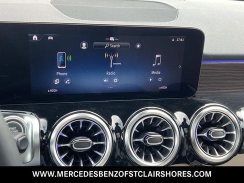 New 2026 Mercedes-Benz GLB 250 4MATIC image 25