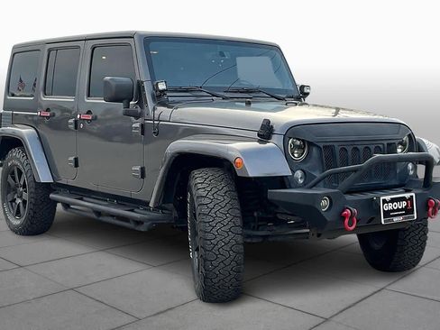 Used 2014 Jeep Wrangler Unlimited Sahara w/ Connectivity Group image 3