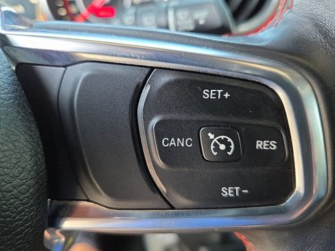 Used 2018 Jeep Wrangler Unlimited Rubicon w/ Dual Top Group image 23