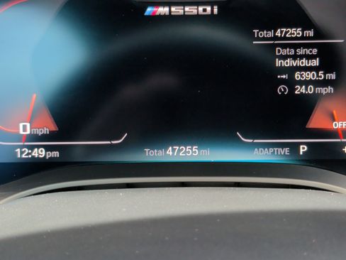 Used 2022 BMW M550i xDrive w/ Dynamic Handling Package AWD/4WD image 15