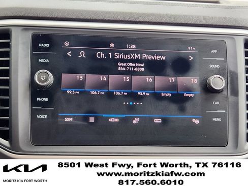Used 2021 Volkswagen Atlas Cross Sport SE w/ Panoramic Sunroof Package FWD image 16