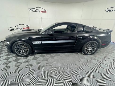 Used 2009 Ford Mustang GT Premium image 3