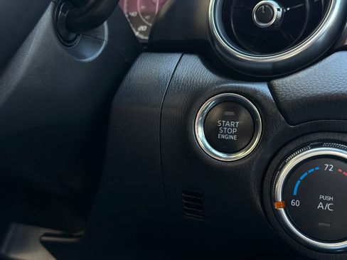 Used 2017 FIAT 124 Spider Abarth RWD image 24