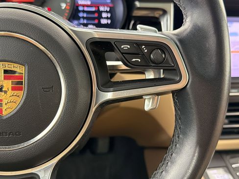Certified 2020 Porsche Macan image 23