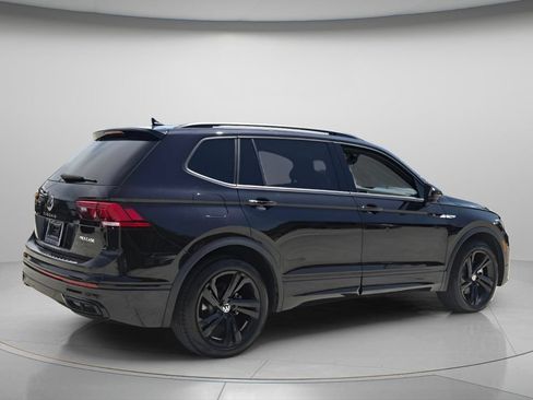 Certified 2024 Volkswagen Tiguan SE R-Line FWD image 6