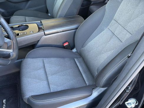 Used 2025 Nissan Rogue SV FWD image 29