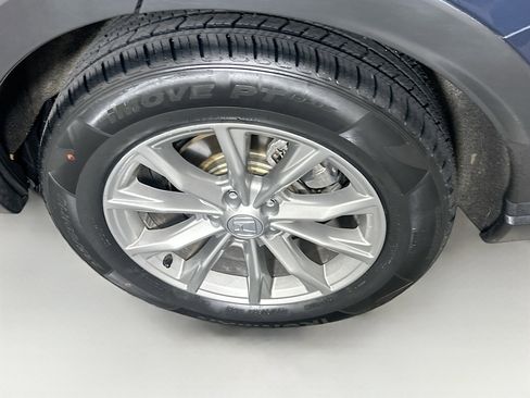 Used 2024 Honda CR-V EX-L image 11