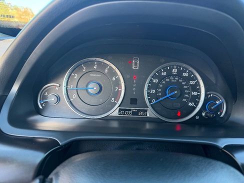 Used 2013 Honda Crosstour EX-L image 9