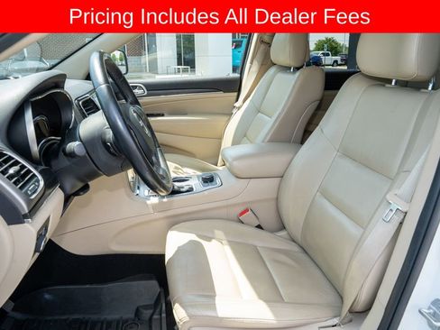 Used 2020 Jeep Grand Cherokee Limited w/ Premium Lighting Group AWD/4WD image 12