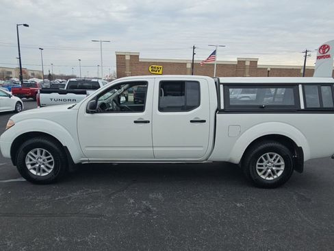 Used 2020 Nissan Frontier SV AWD/4WD image 6