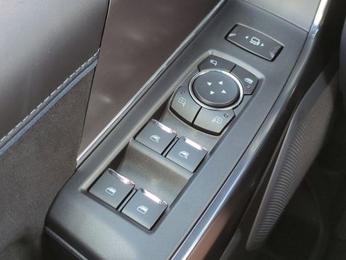 New 2026 Ford F250 Platinum w/ FX4 Off-Road Package AWD/4WD image 24