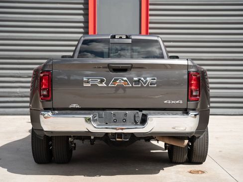 Used 2025 RAM 3500 Tradesman AWD/4WD image 12